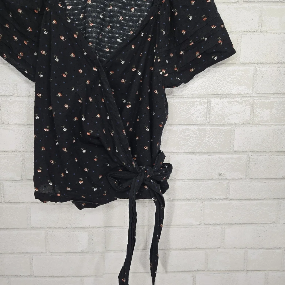 Madewell floral wrap around tie top - Picture 4 of 14